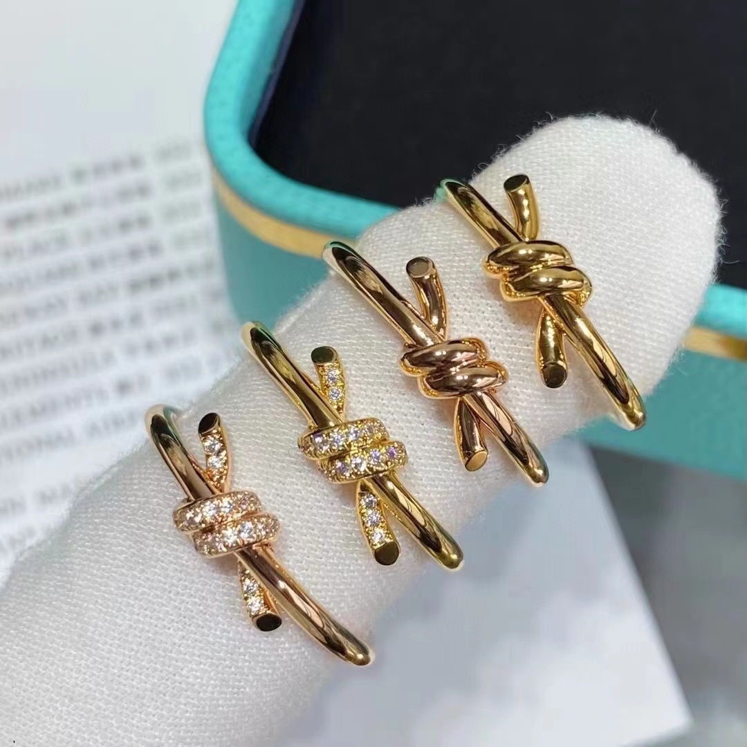 Women's High-end Diamond Knot Creative Ring