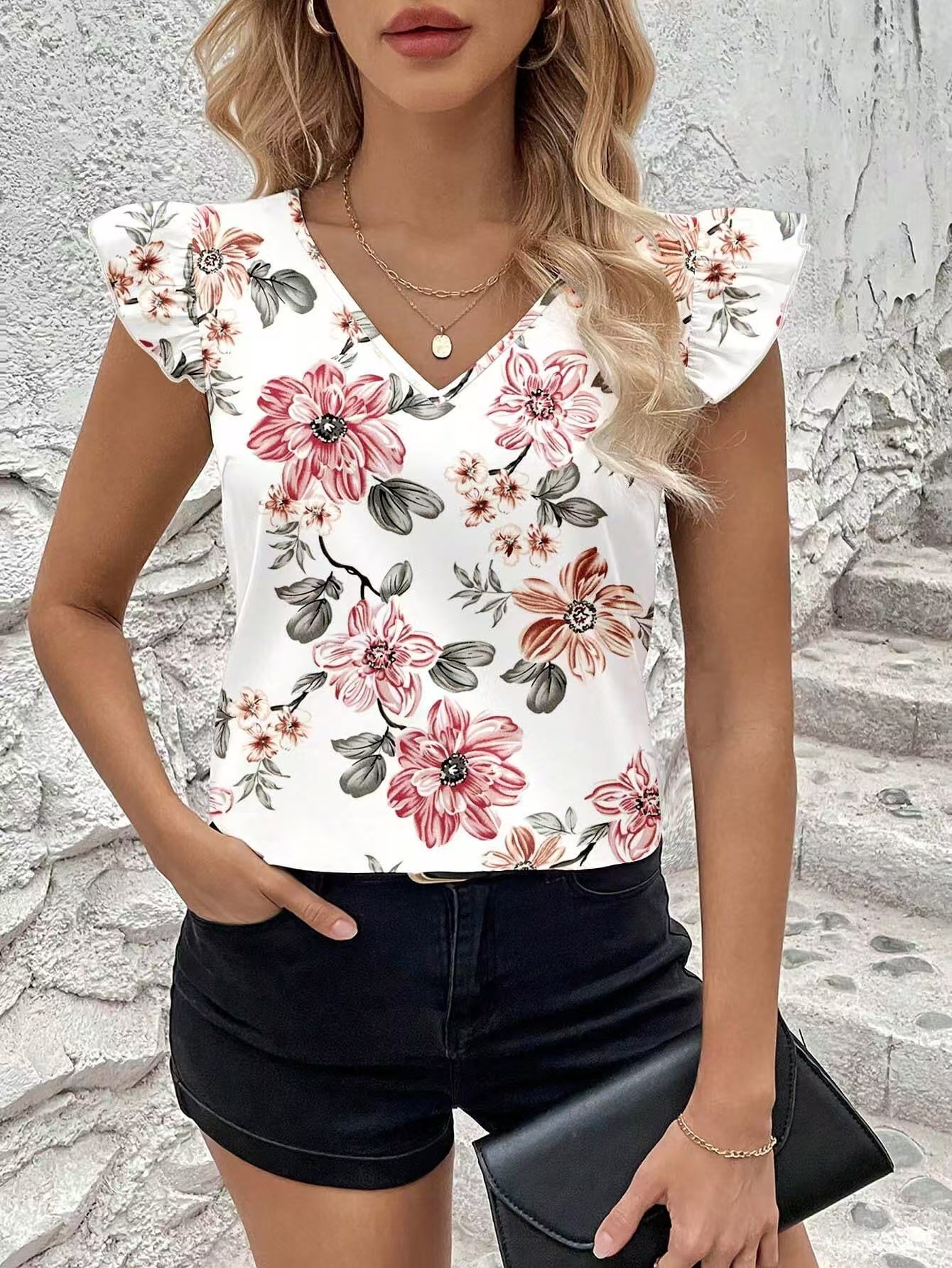 https://cf.cjdropshipping.com/quick/product/d3a797c2-4fc9-40b9-b73d-1006988353f2.jpg