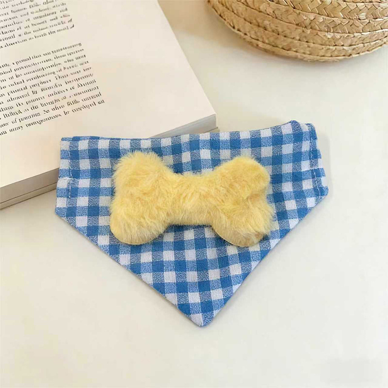 Pet Plaid Plush Bone Bow Saliva Towel thumbnail 6