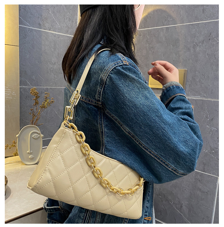 Title 2, One-Shoulder Messenger Bag Female Fashion Port...