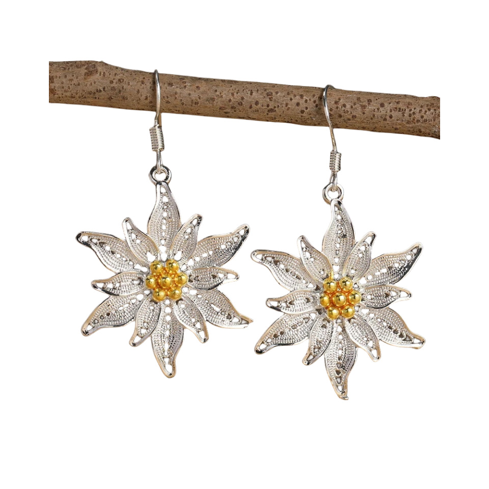 Stylish Vintage Dainty Flower Pendant Earrings For Women