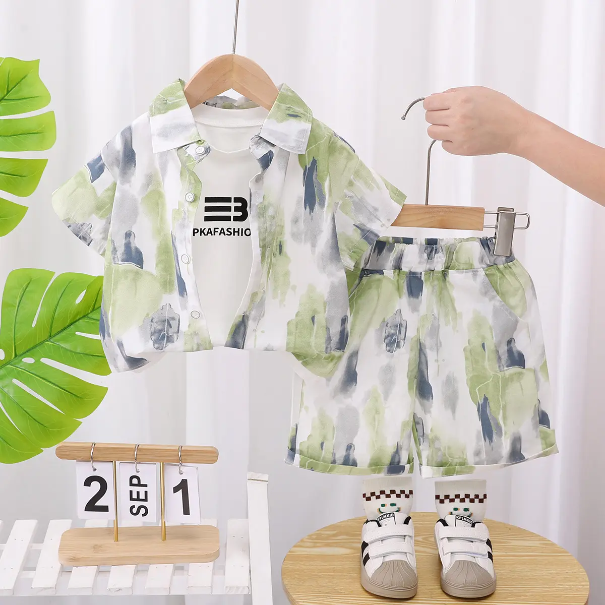 Boys' Short-sleeve Top And Pants Set