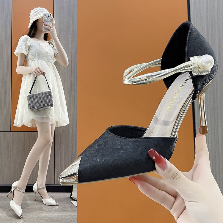 Fashionable Metal Pointed Pearl Women's Satin Flower High Heels