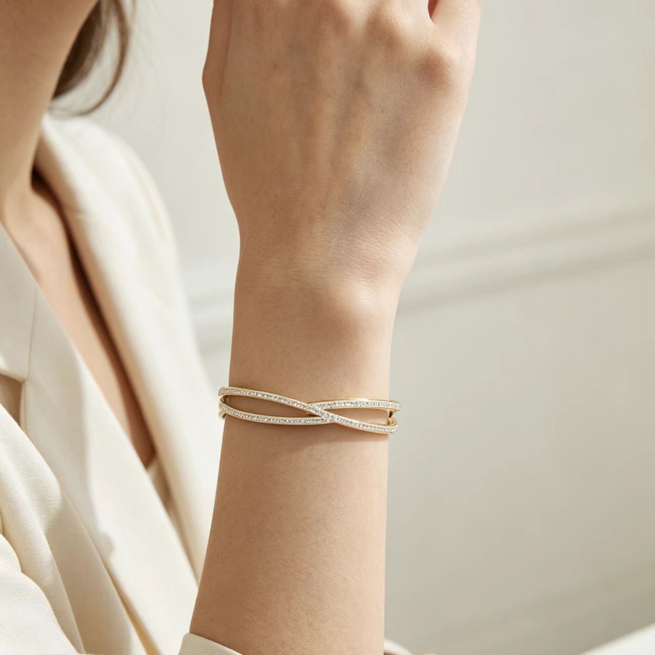 Double-layered Cross-stitched Diamond Bracelet For Women