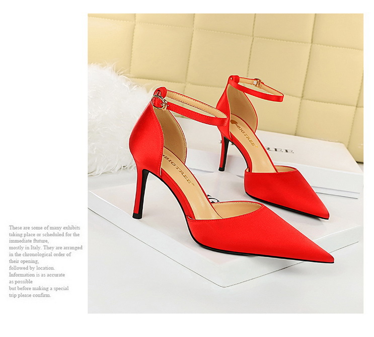 Title 12, Dames Simple Hollow Heels, elegante en comforta...