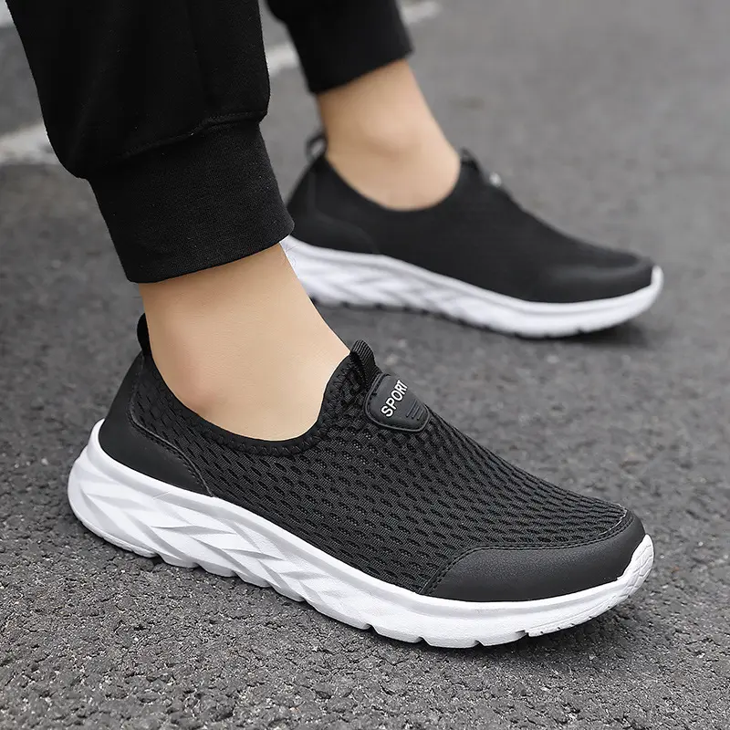 Lightweight Mesh Breathable Low Top Men's Basketball