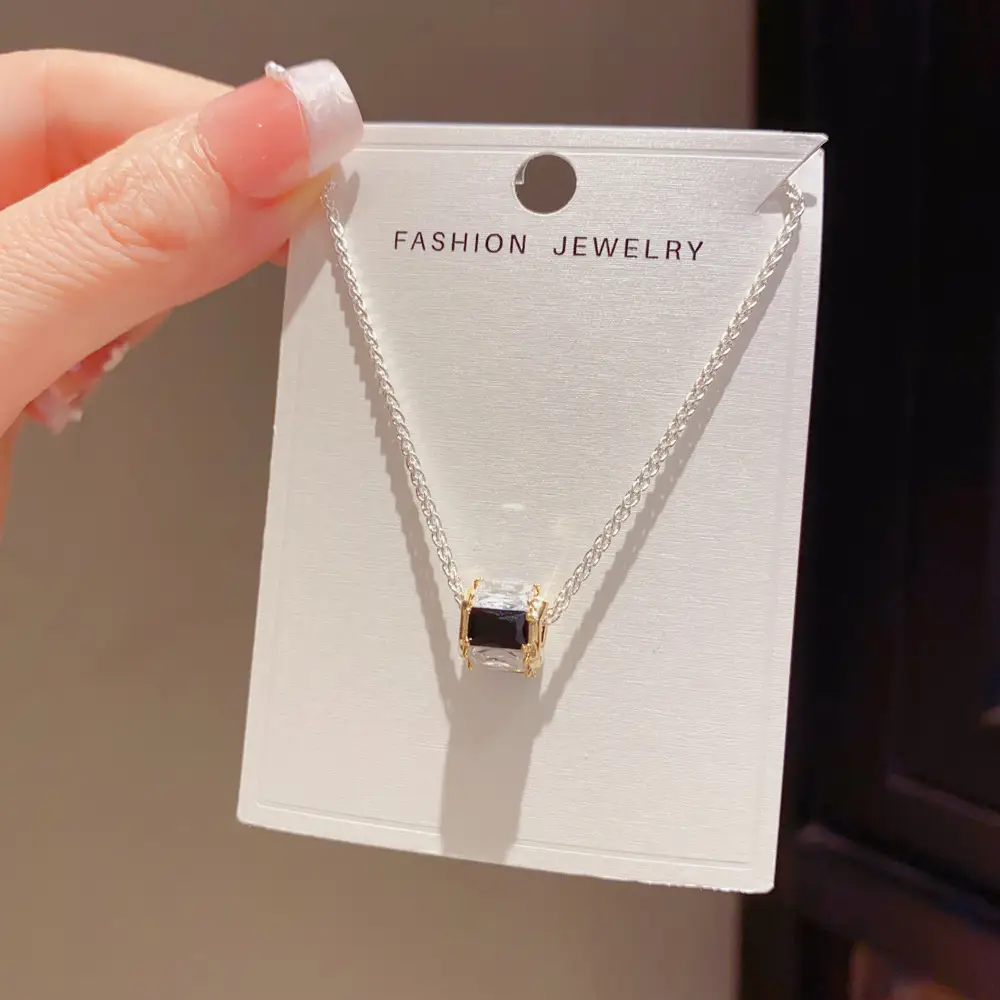 French-style Vintage Chic Minimalist Black Zircon Petite-waist Necklace