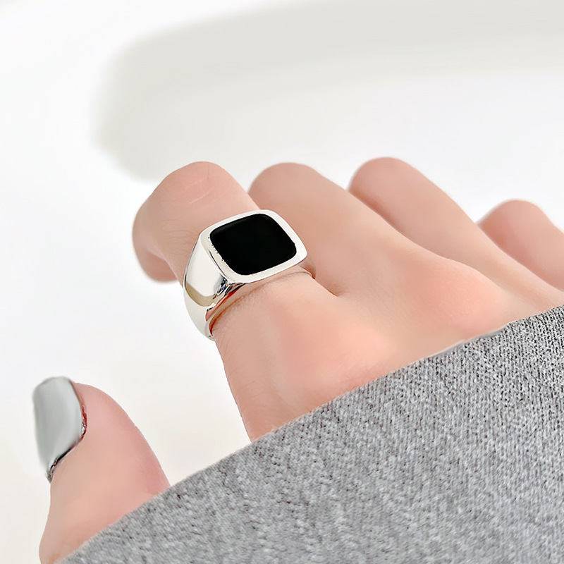 French Square Ring Female Opening