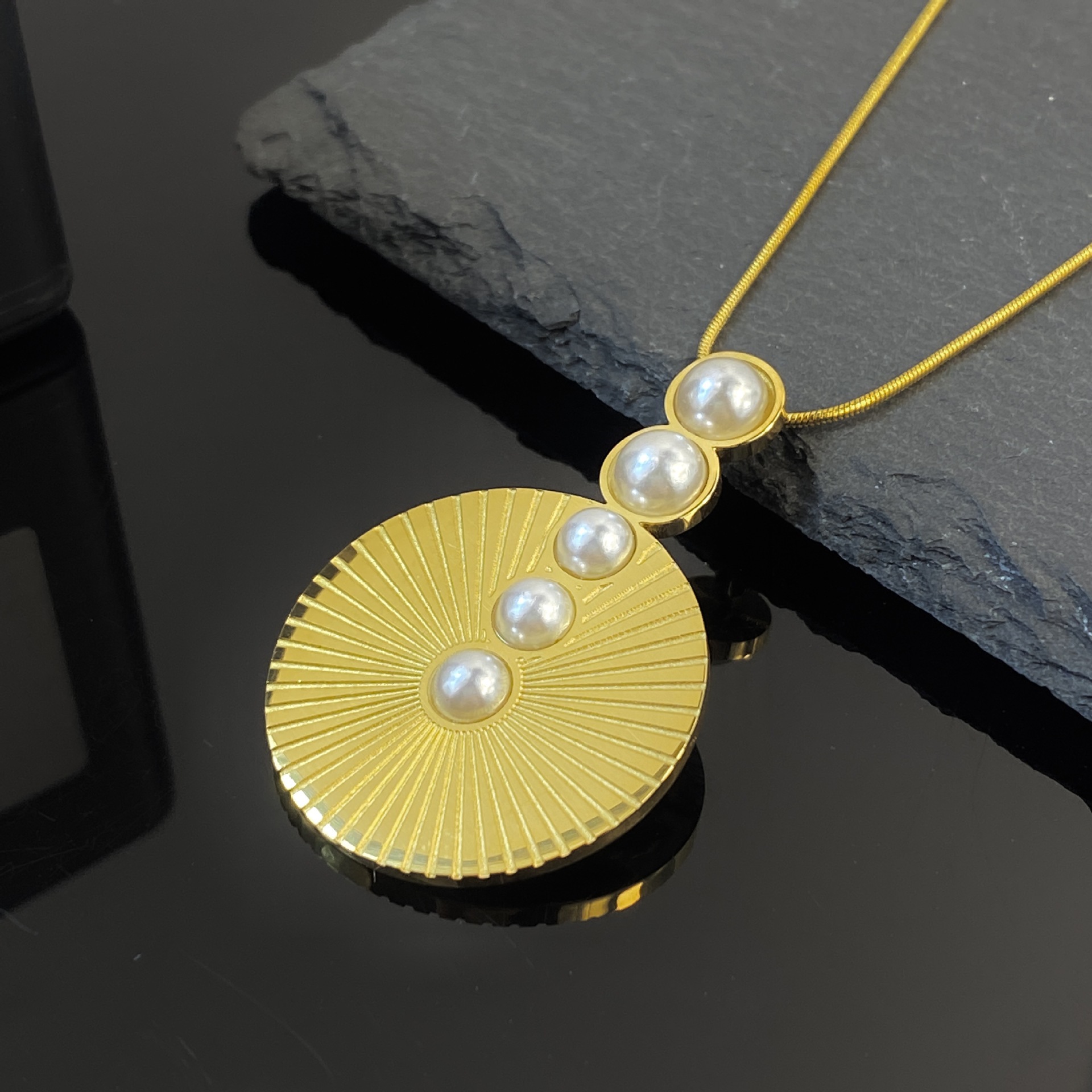 https://cf.cjdropshipping.com/quick/product/d47ad4aa-9f29-45af-aec7-fc941761b10f.jpg