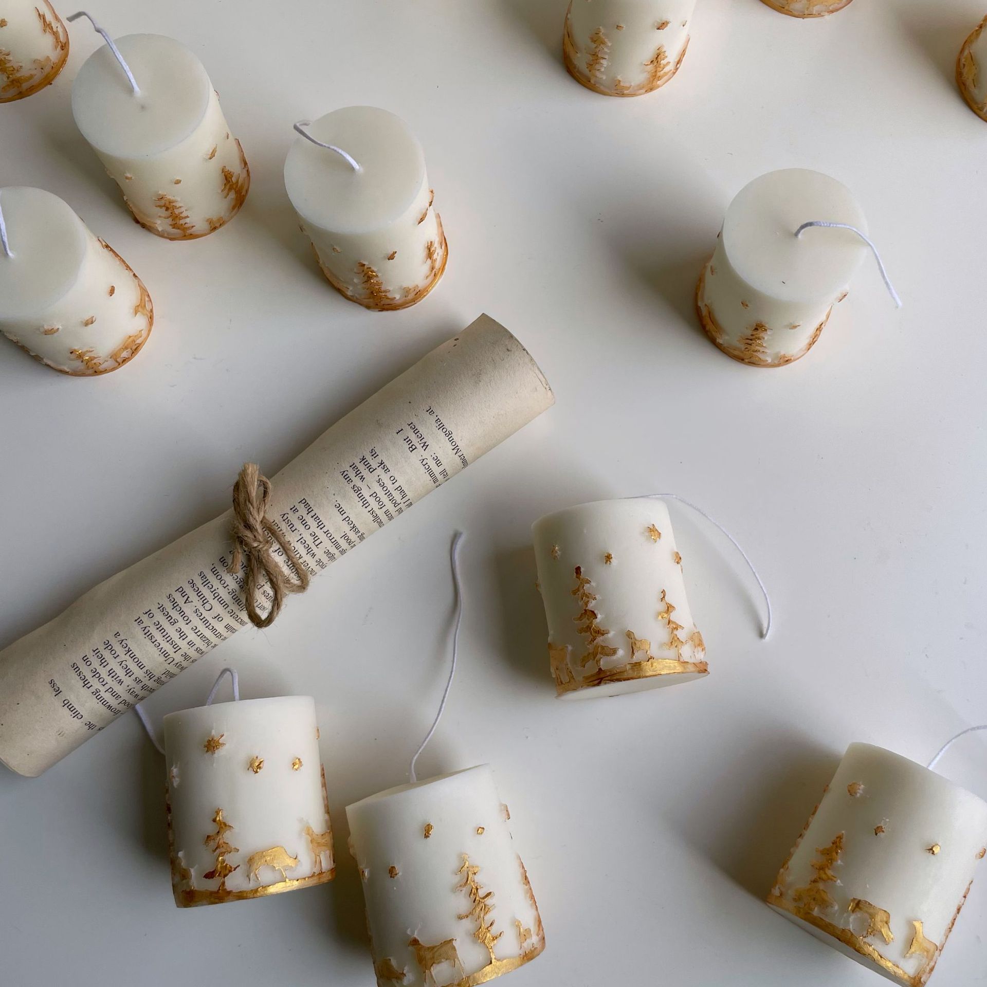 Title 36, Christmas Candle Hand-painted Relief Cylinder