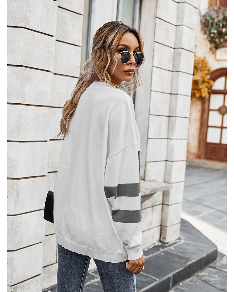 Title 6, Fashion contrast stitching sweater