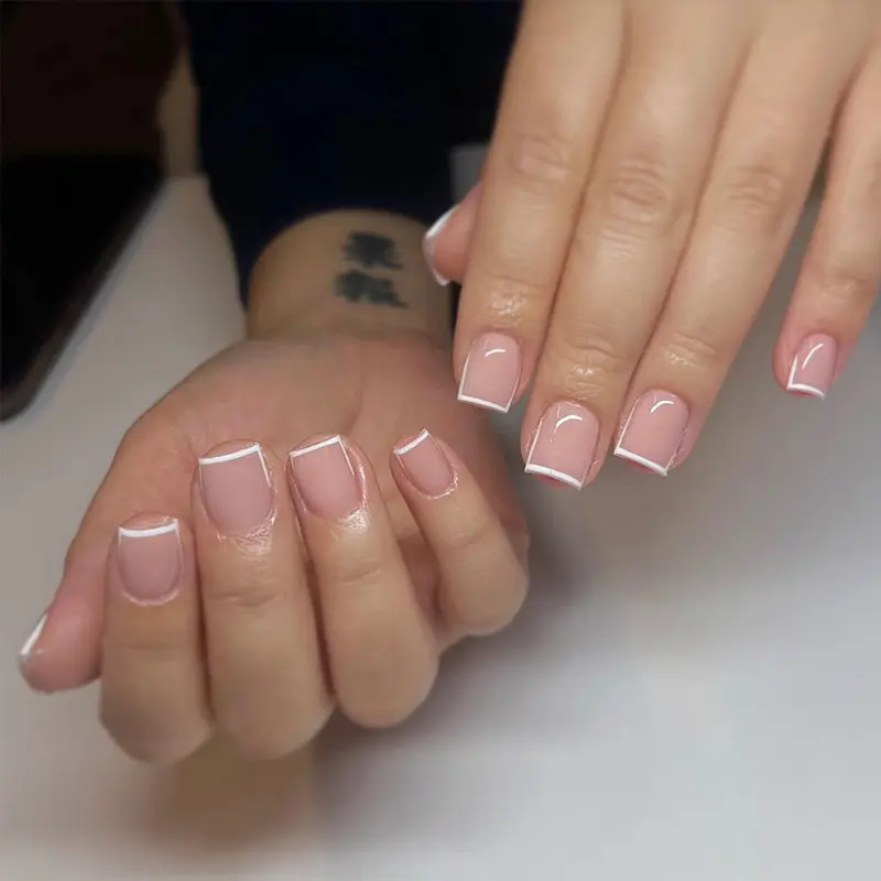 French-style Floral Rhinestone Chain Fake Nails