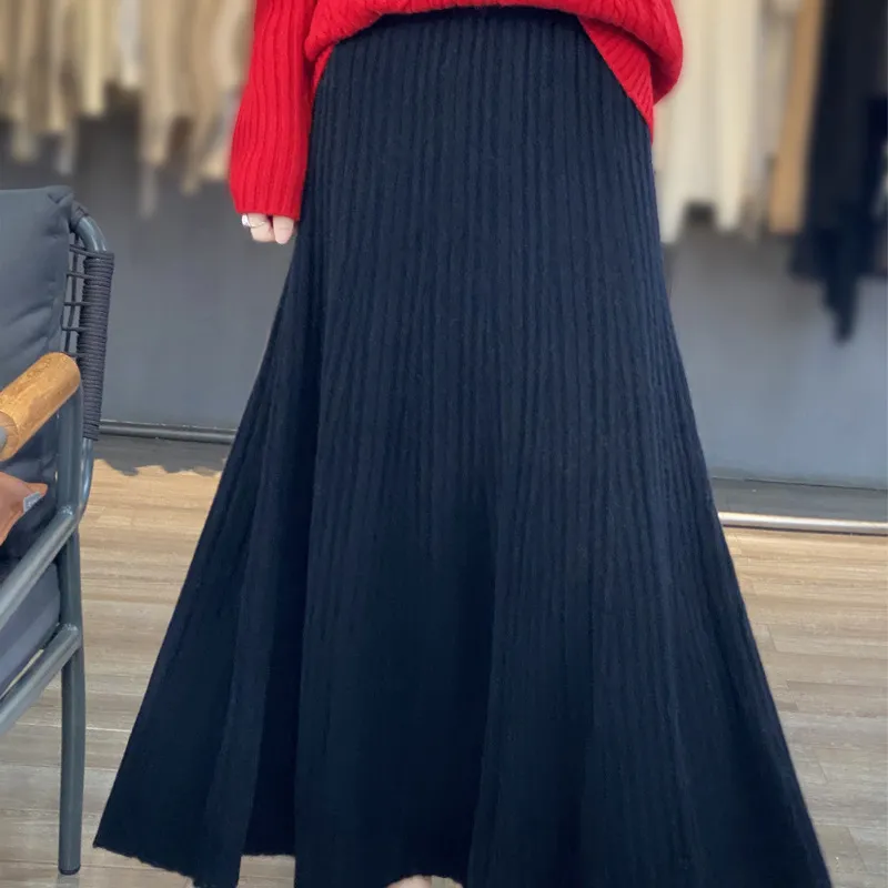 Pleated Long Wool Solid Skirt - Elegant Black
