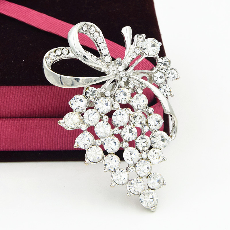 Women's Diamond Grape Brooch — foto 4