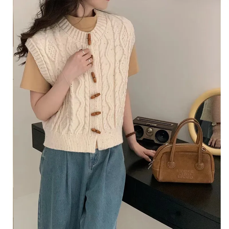 Horn Button Retro Twist Knitted Vest Cardigan For Women - Beige