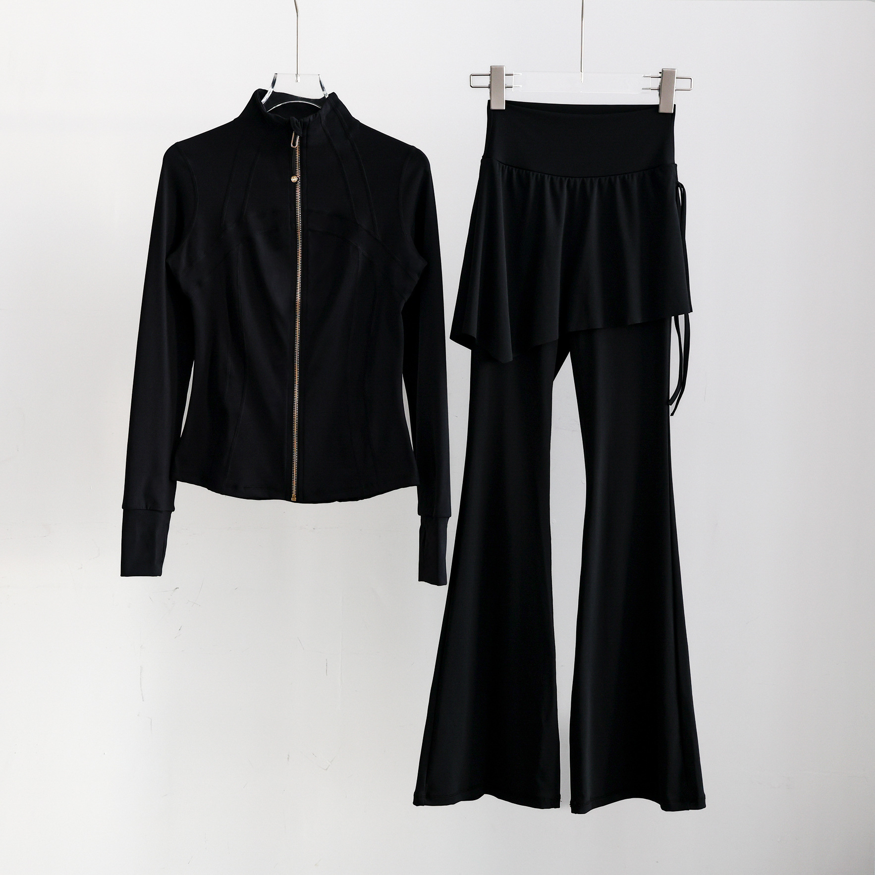 Long-sleeve Running Outfit With Zipperprofessional Gymwear Thats Slimming And Figure-flattering