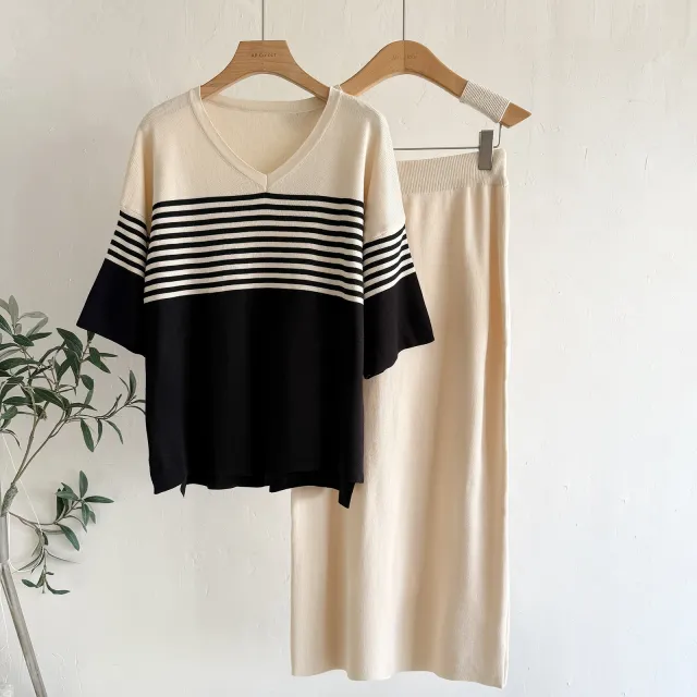 Stylish Striped Short Sleeve Casual Knit Skirt And Top Two Piece Set Apricot - Shop at LoveMi