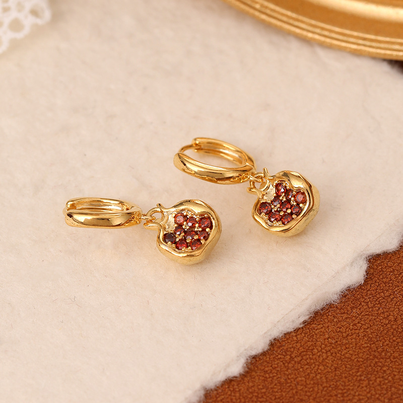 Women's Fashion Small Exquisite Pomegranate Earrings