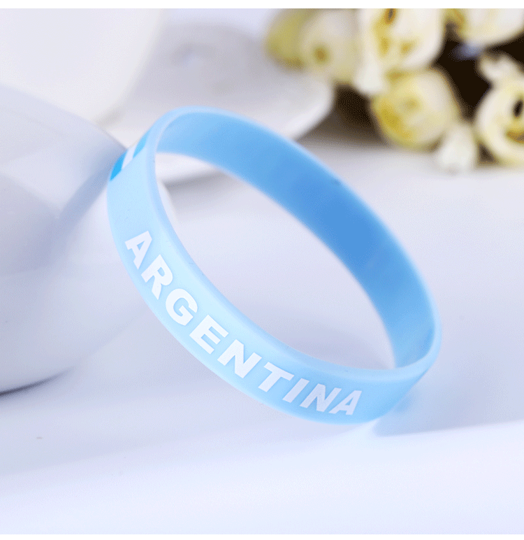 Title 4, Pulsera deportiva de silicona de fútbol de la C...