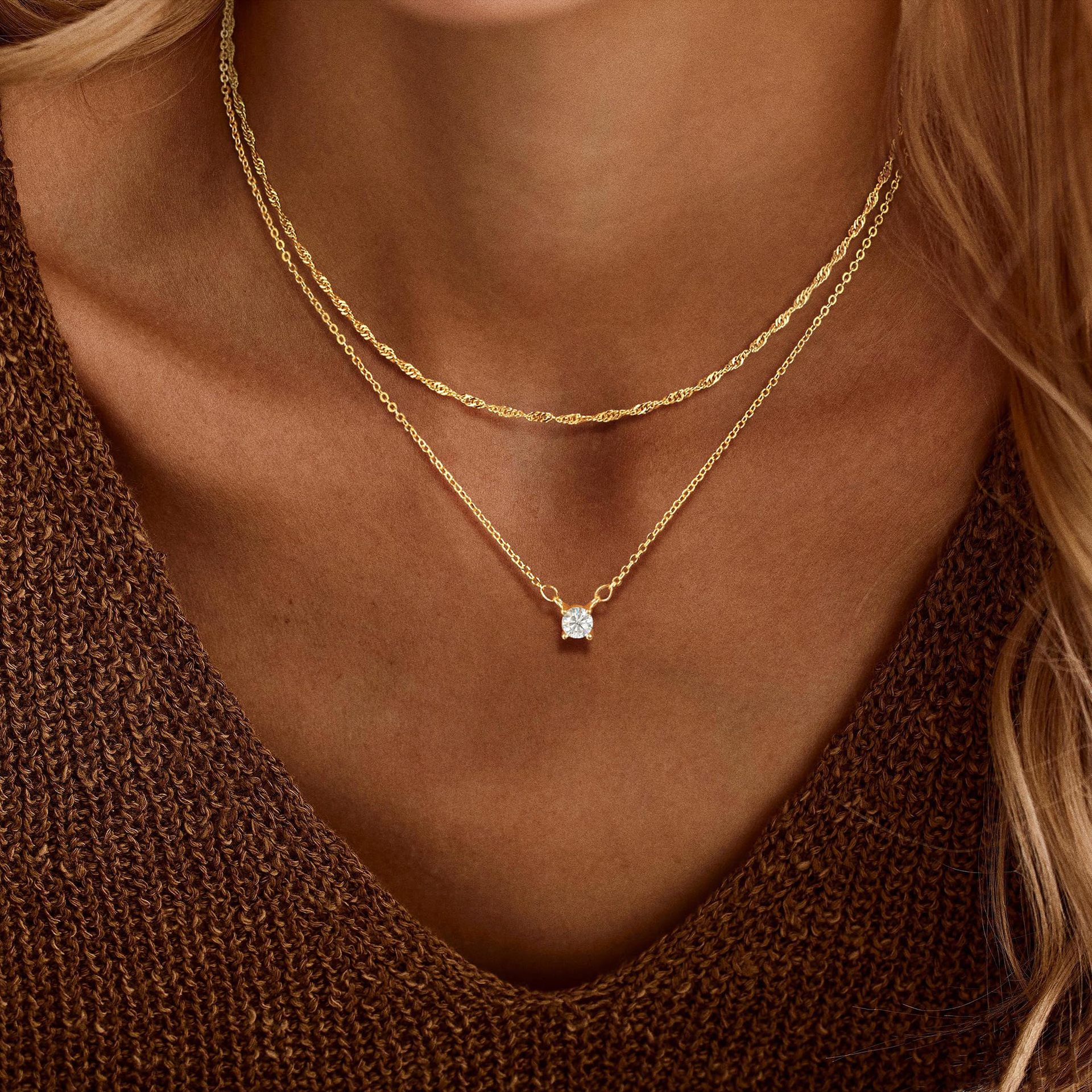 Lightweight layered necklace for formal and daily wear