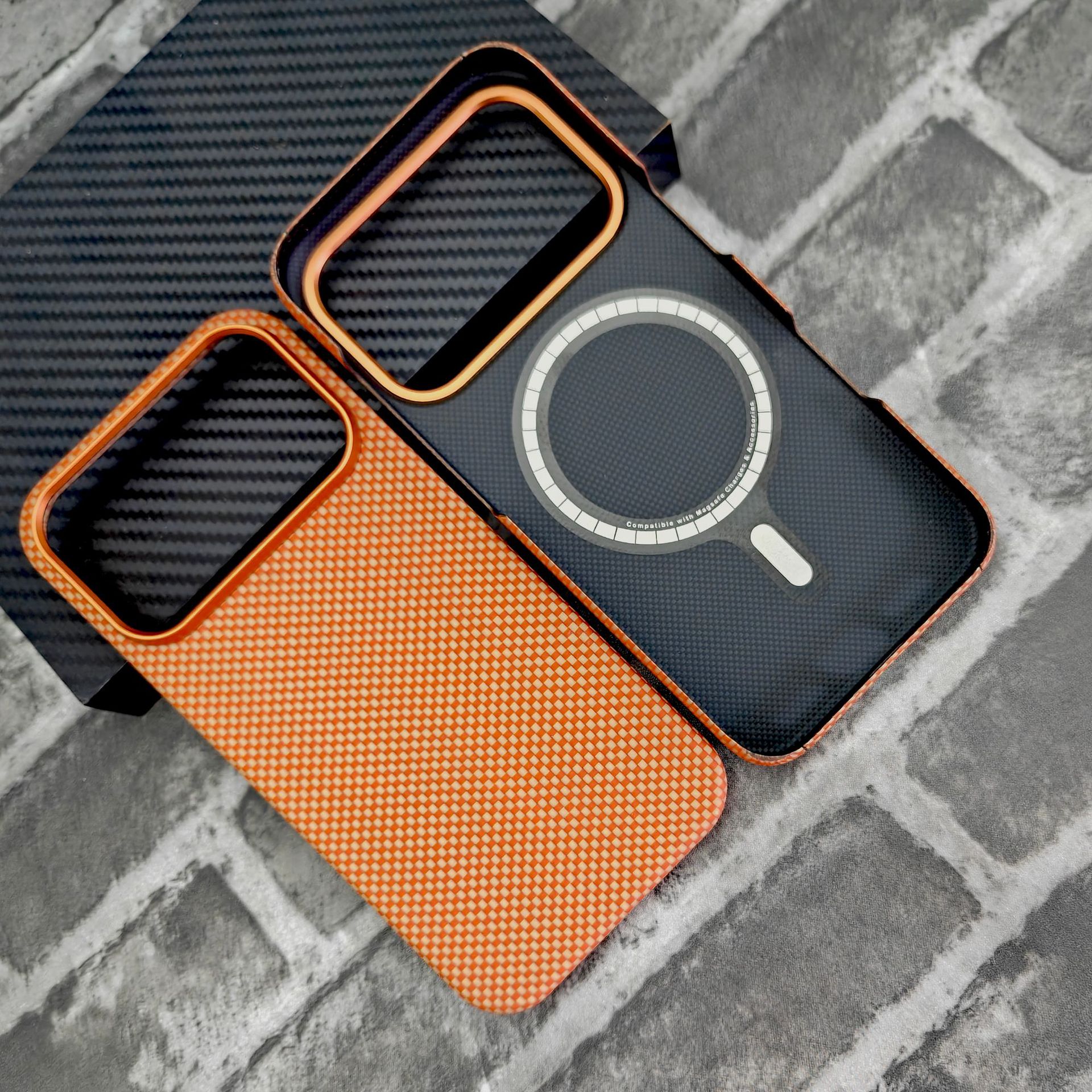Magnetic-compatible Kevlar Phone Case Carbon-fiber Protective Cover 3