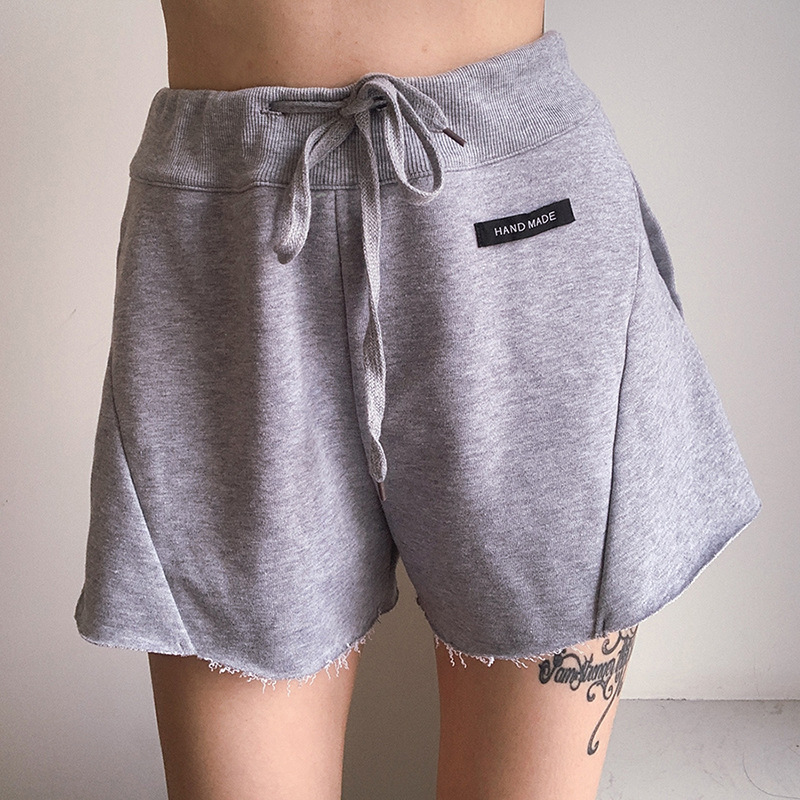 Title 9, Baita Shorts mit hoher Taille, breitem Bein und...