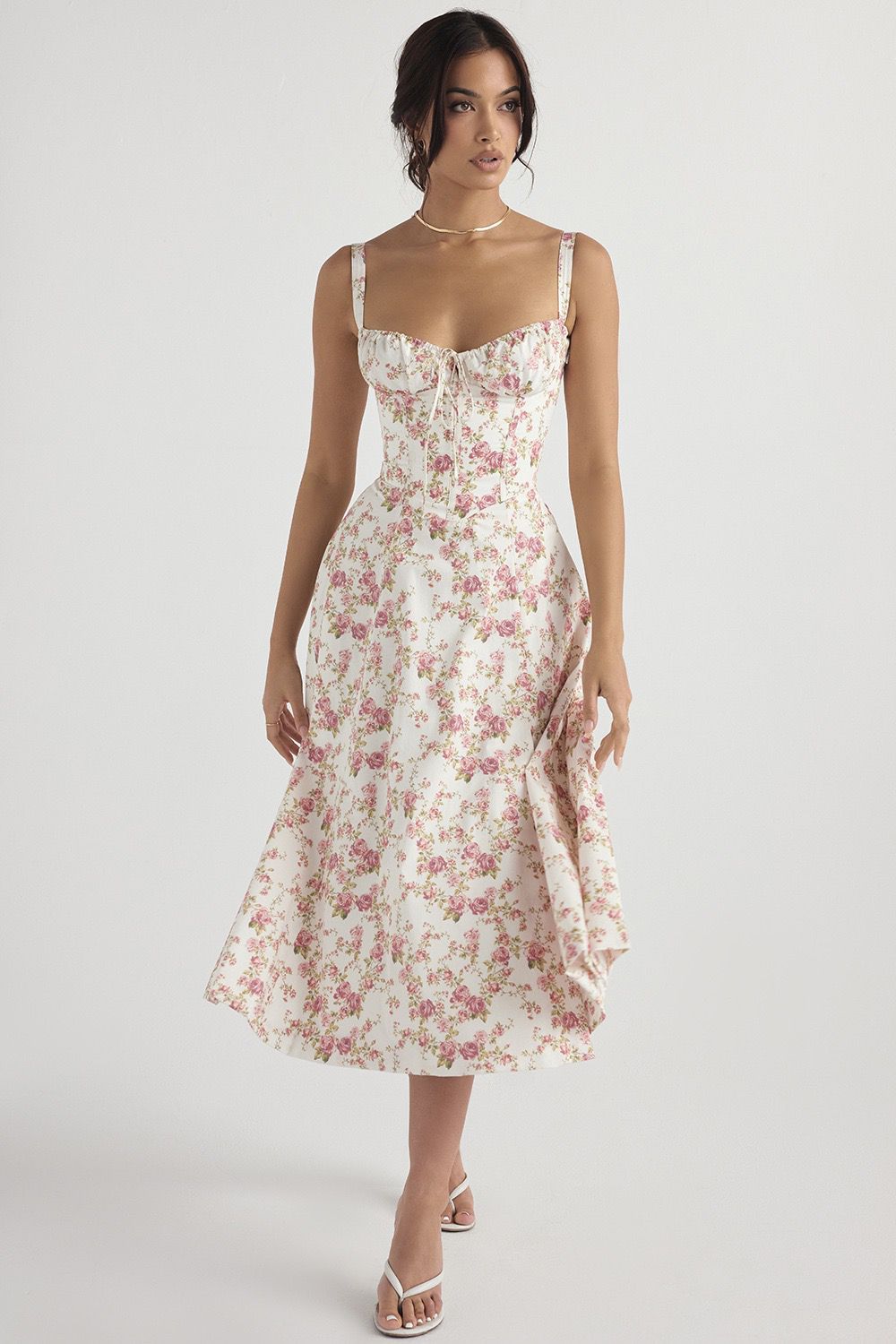Buy Women's Clothing Online | Buy Trending Dresses for Women
