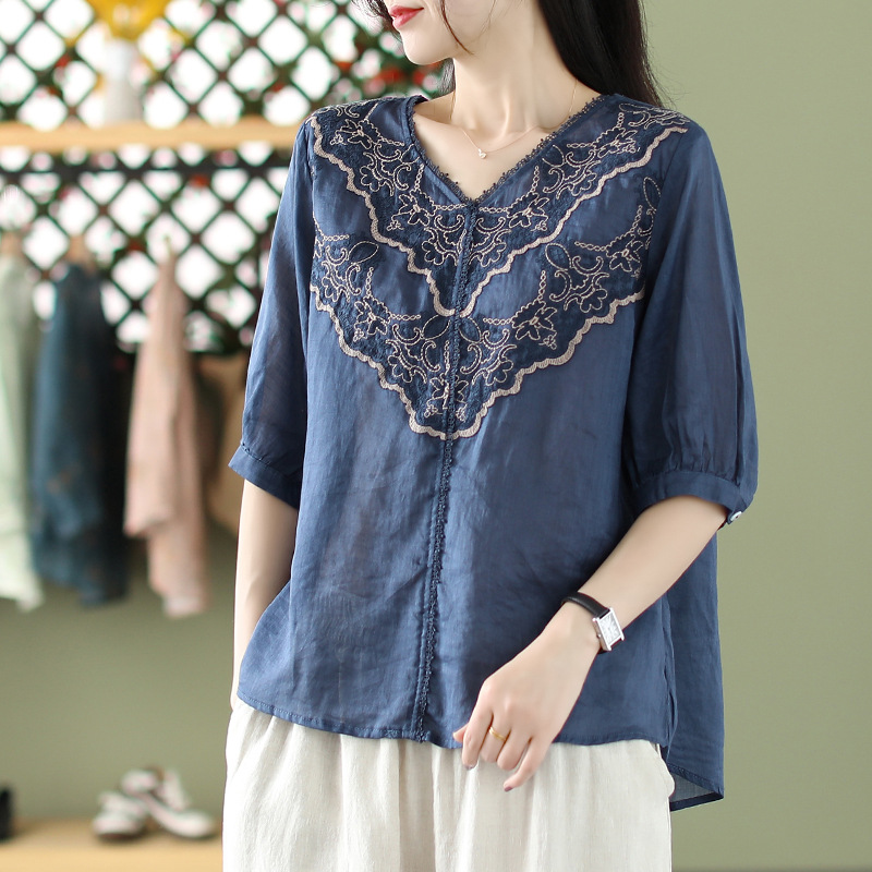 Women's Fashion V-neck Lace Embroidered Cotton And Linen Half Sleeve Shirt — image 1