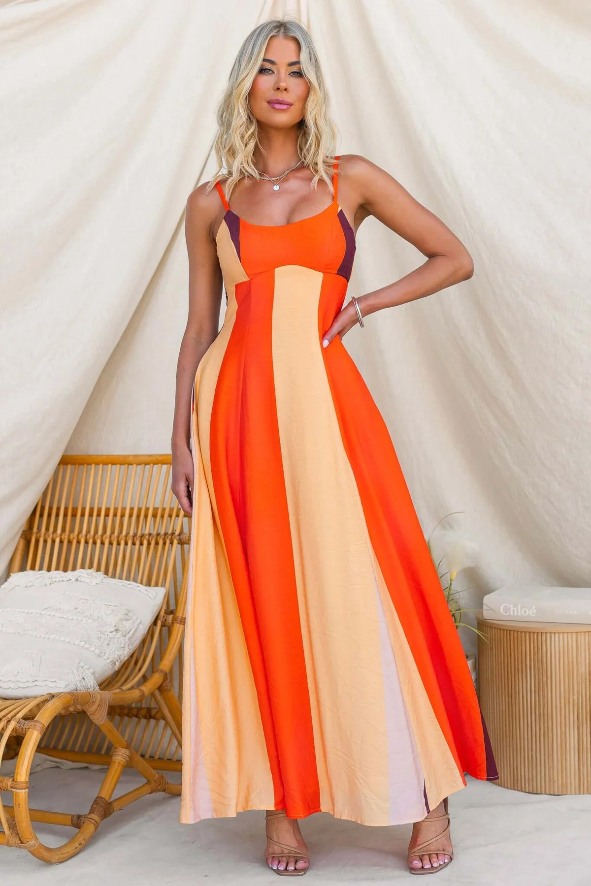 Buy Women's Clothing Online | Buy Trending Dresses for Women