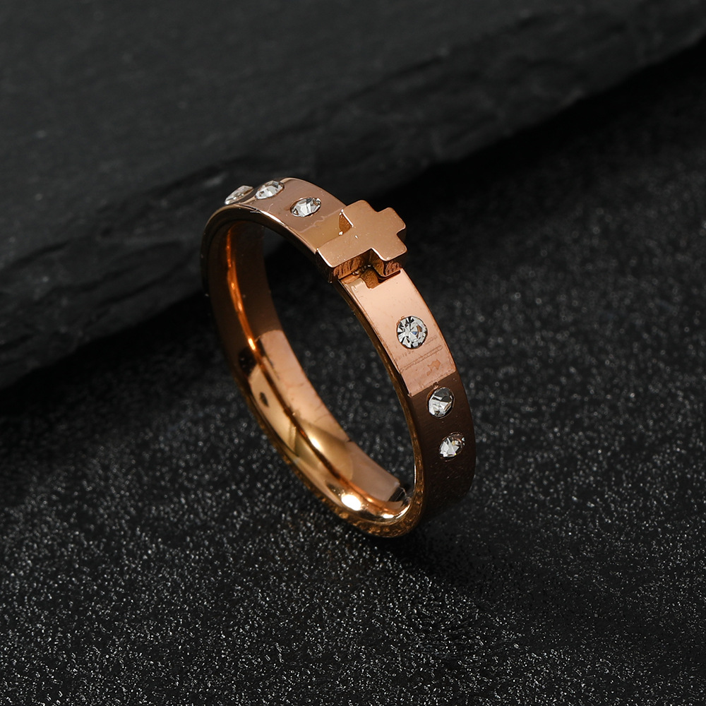 Stainless Steel Diamond Three-dimensional Cross Ring Ornament