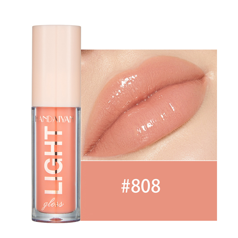 Mirror-like Dewy Liquid With A Pearly Sheen For The Lips