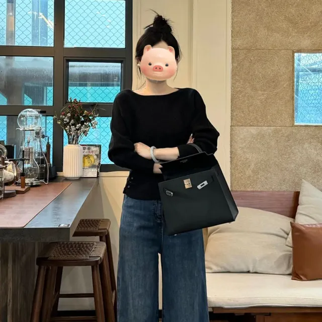 Gentle Little Fragrance Batwing Sleeve Black Knitwear Black - Shop at LoveMi
