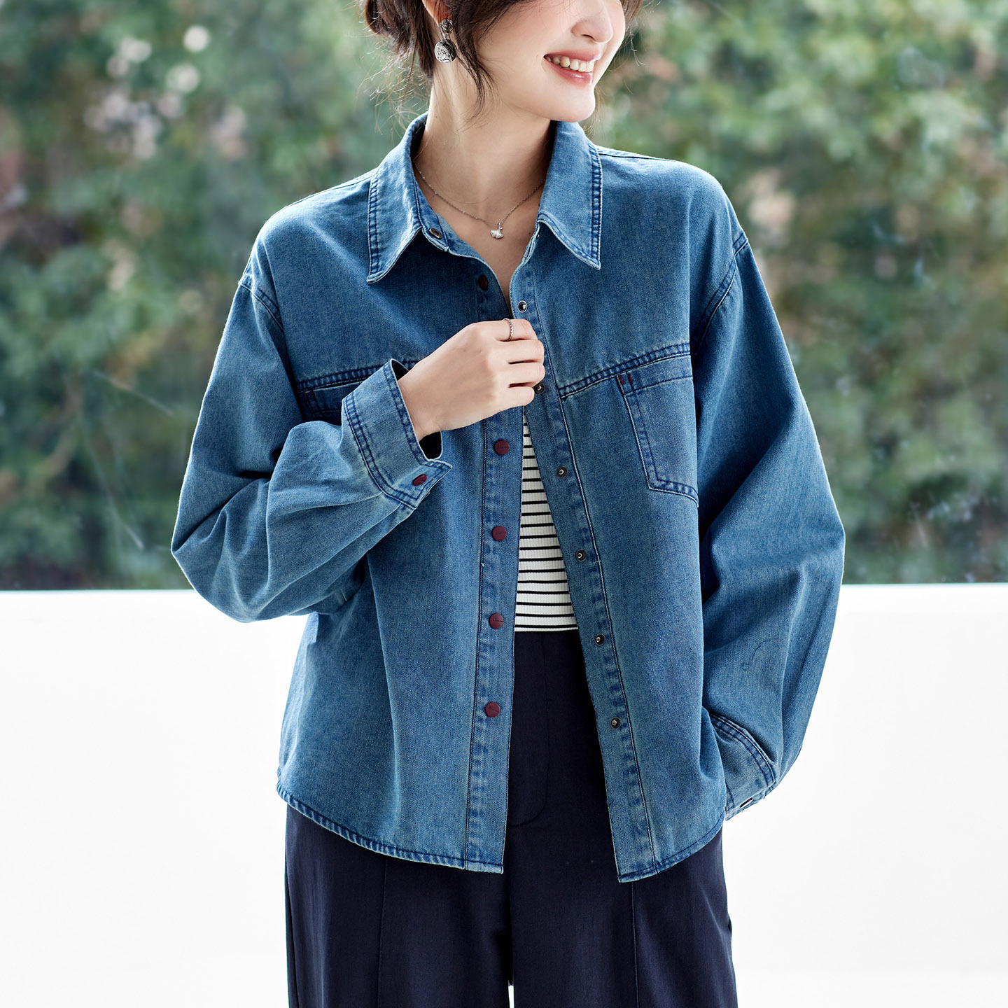 https://cf.cjdropshipping.com/quick/product/d65f116d-d237-49ea-85c4-6df9f3ca1811.jpg