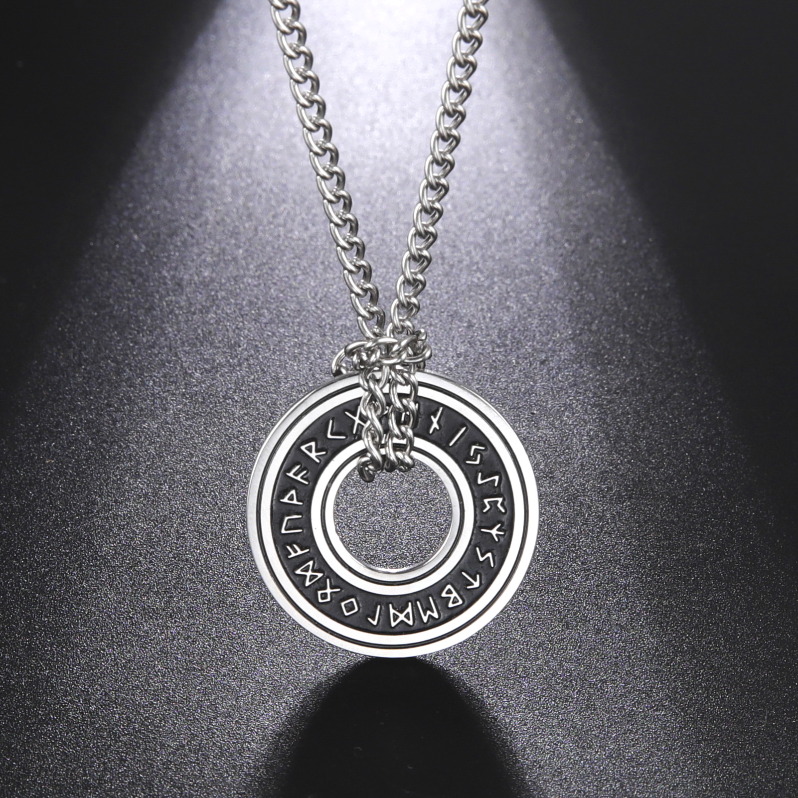 European And American Retro Style Luen Letter Circle Pendant Men's Necklace