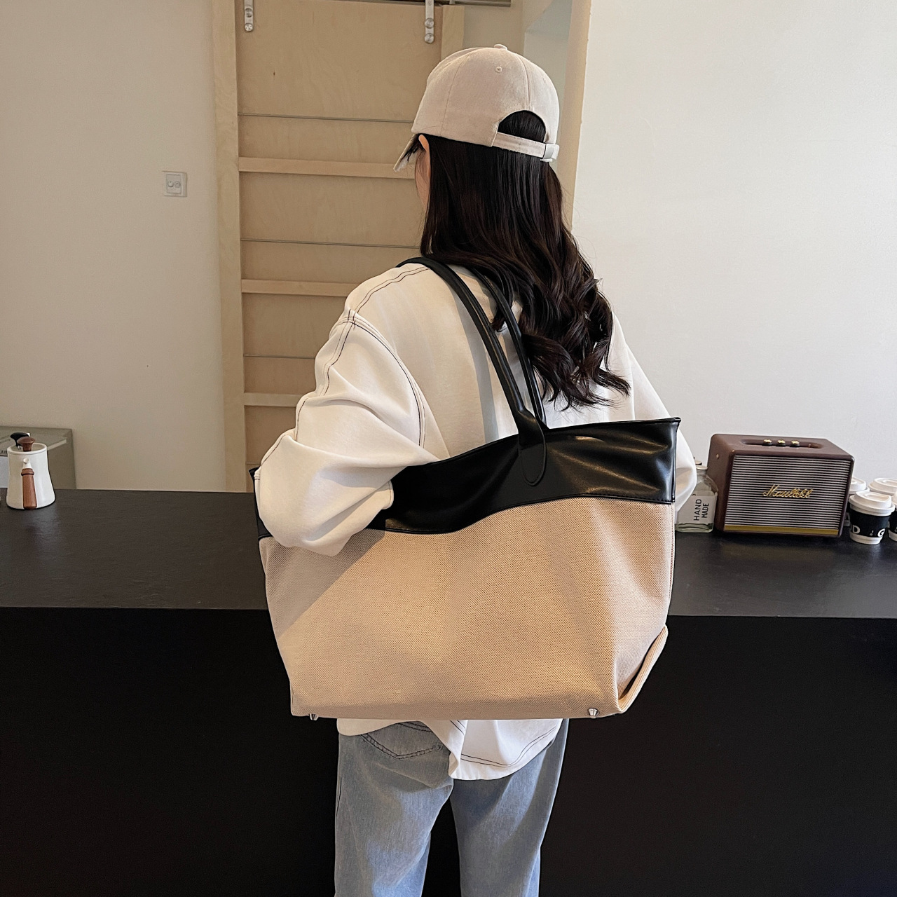 https://cf.cjdropshipping.com/quick/product/d69301e5-1758-4332-afb2-b66479b18b8e.jpg