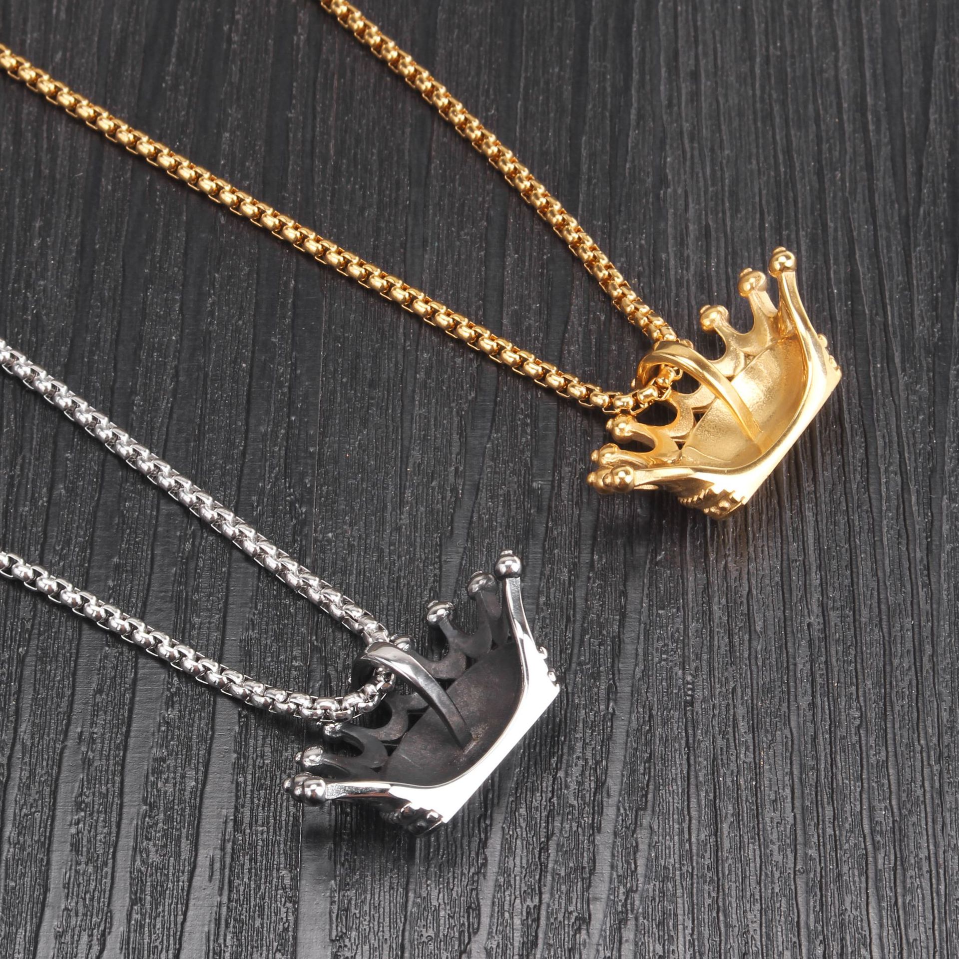Nightclubs Hip Hop Stylish And Simple Personality Crown Titanium Steel Pendant Necklace