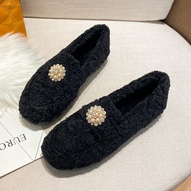 Women's Outdoor Shoes Autumn And Winter Lamb Wool Flat Bottom Slip on Thick Bottom Plus Size Black - Shop at LoveMi