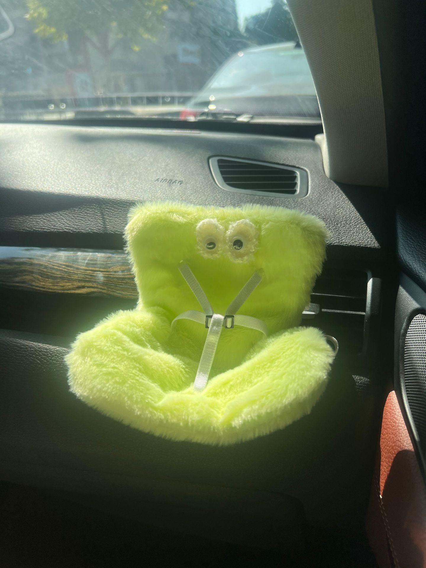 Cute Doll Air Outlet Aromatherapy Decoration Decorative Safety Seat