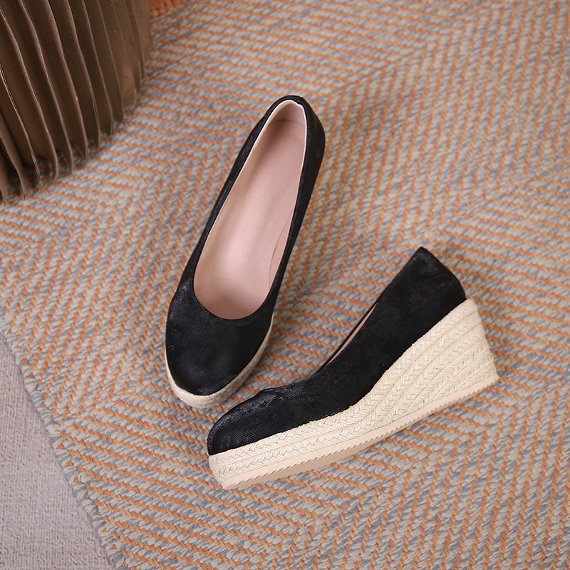 https://cf.cjdropshipping.com/quick/product/d710bc72-94b3-4897-b45f-686d63ad2e74.jpg