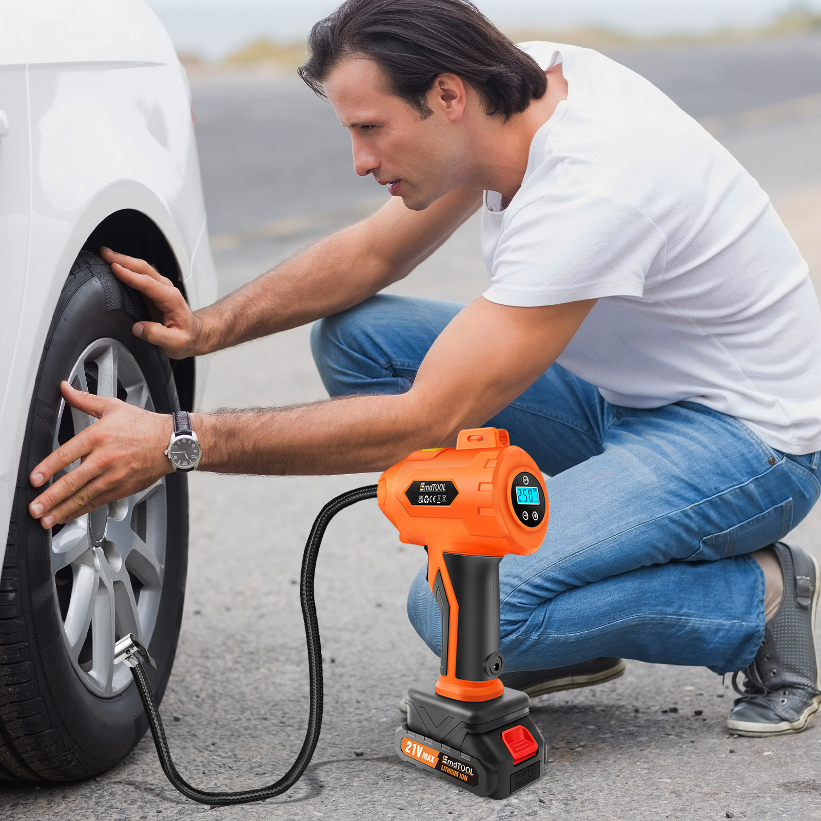 Car-mounted Wireless Portable Electric AirPump 3