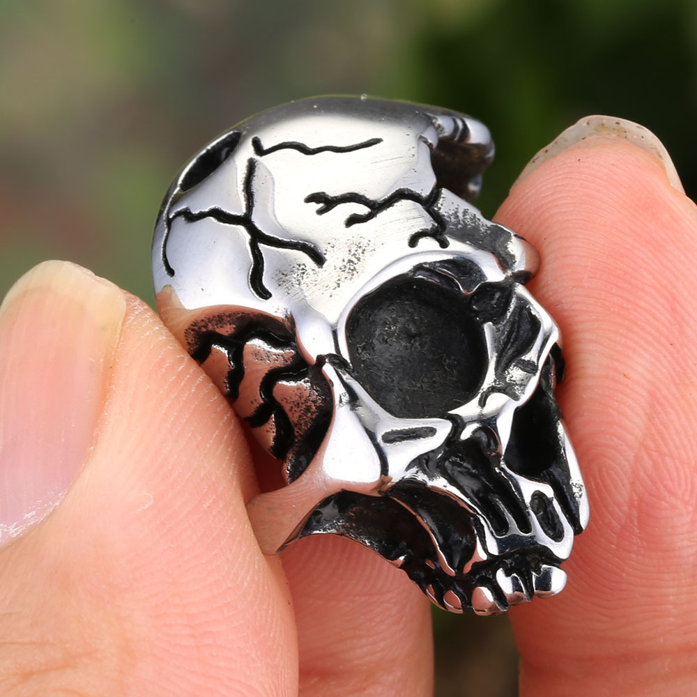 Retro Half-face Skull Necklace For Men