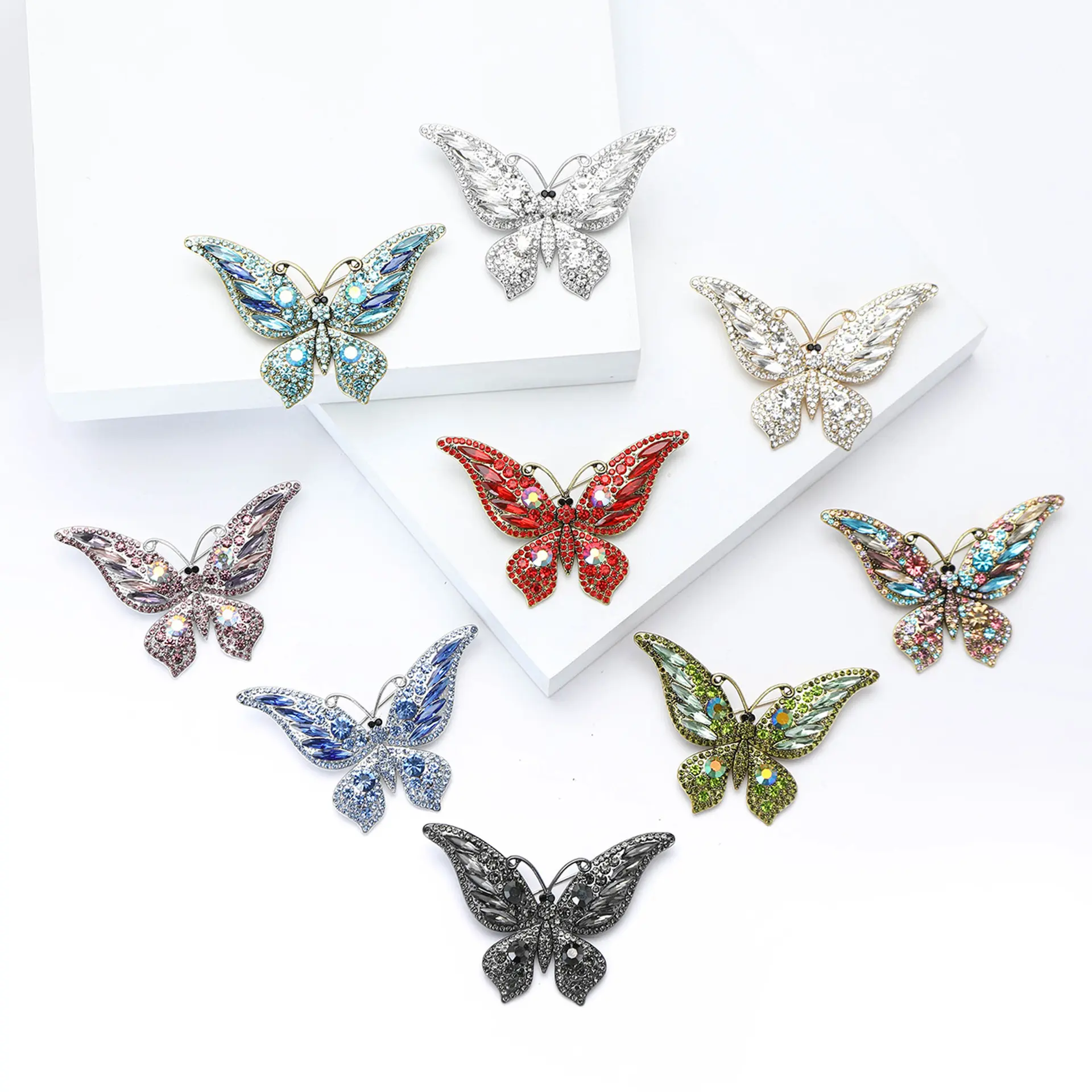 Diamond-Encrusted Butterfly Brooch Womens Vintage Court-Style