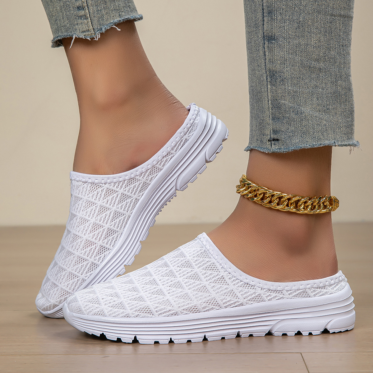 Womens Breathable Non-Slip Mesh Sports Sandals For The Beach