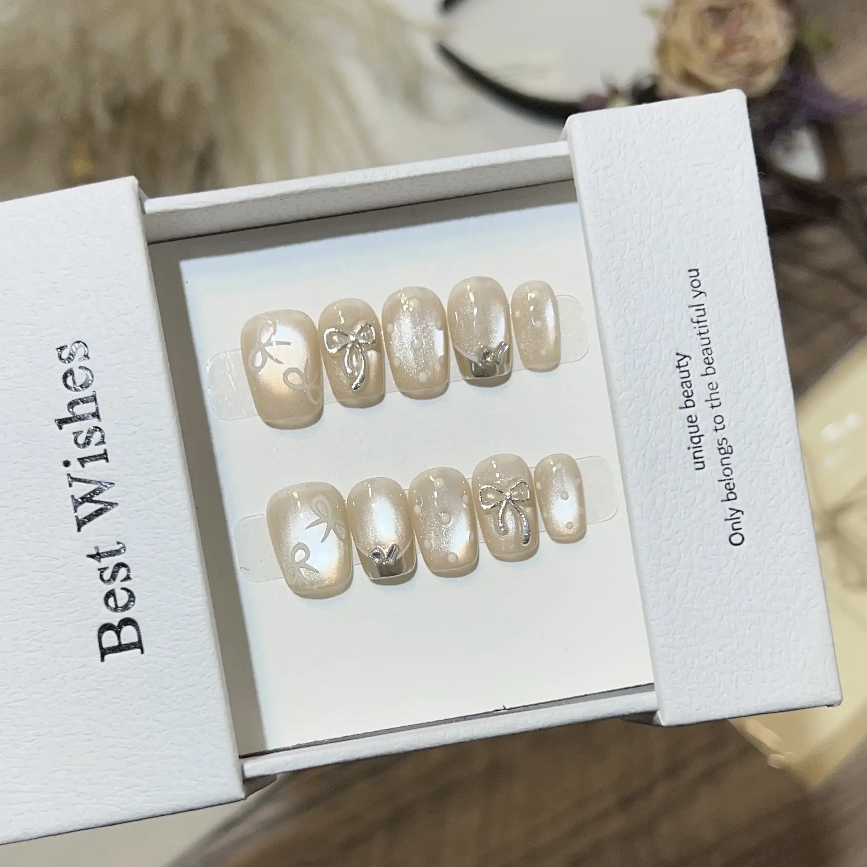 Cat Eye Kafuu Wear Nail Short High-grade Atmosphere Light Bulb Cat Eye Manicure