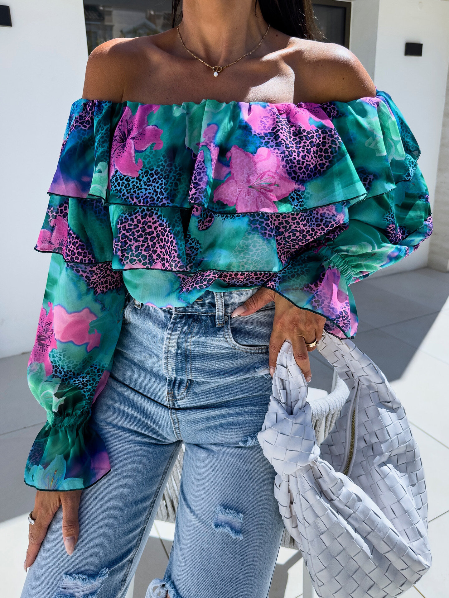 Fashionable Off-shoulder Print Blouse With A Boat Neckline