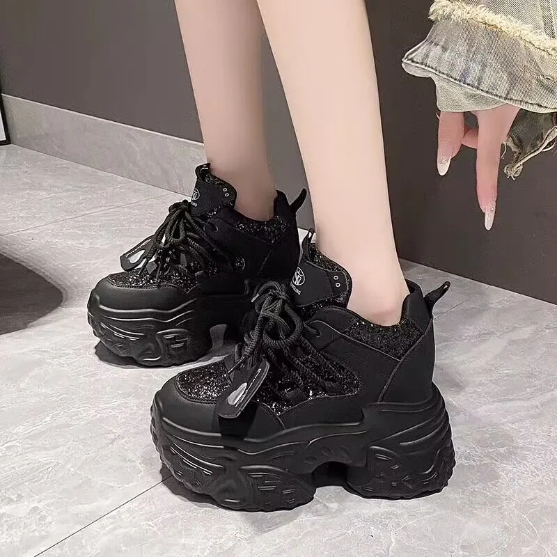 Versatile Fashion Casual Thick-soled Height-increasing Sneakers - Black