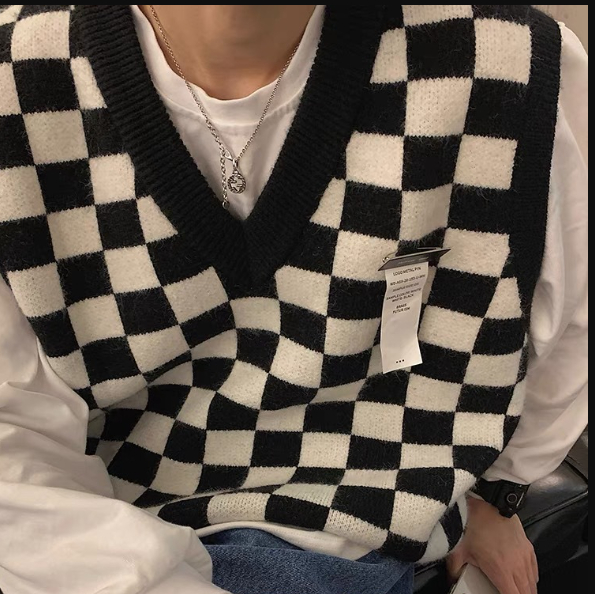 V-collar Preppy Style Chessboard Plaid Sweater Vest Knitted Sweater Men