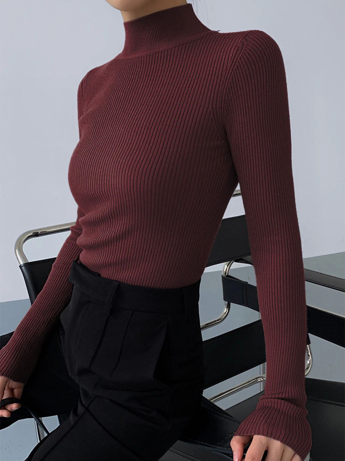 Womens Fashionable Tight-Fit Crew-Neck Knitted Top