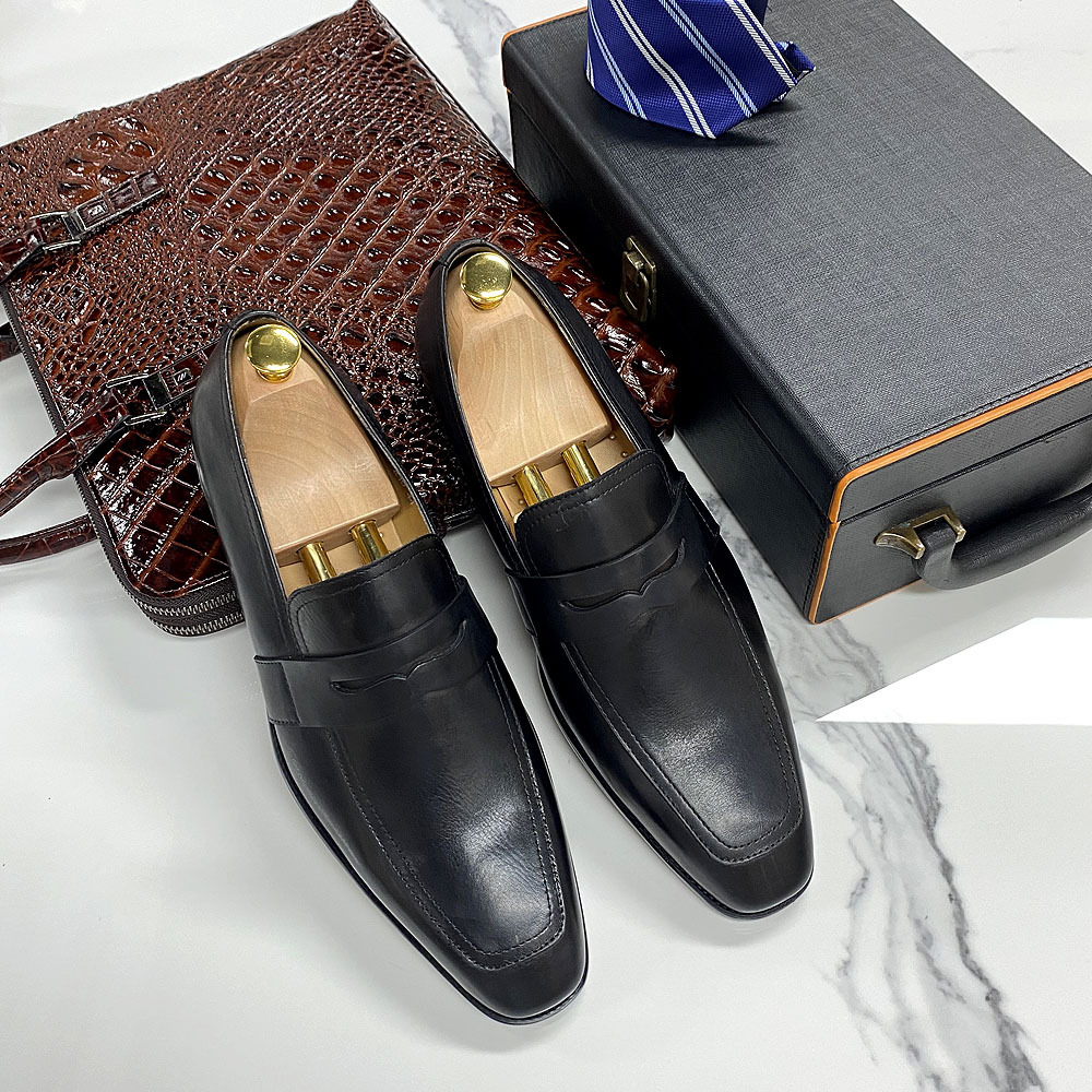 Title 11, Klassieke Italiaanse leren loafers voor heren, ...