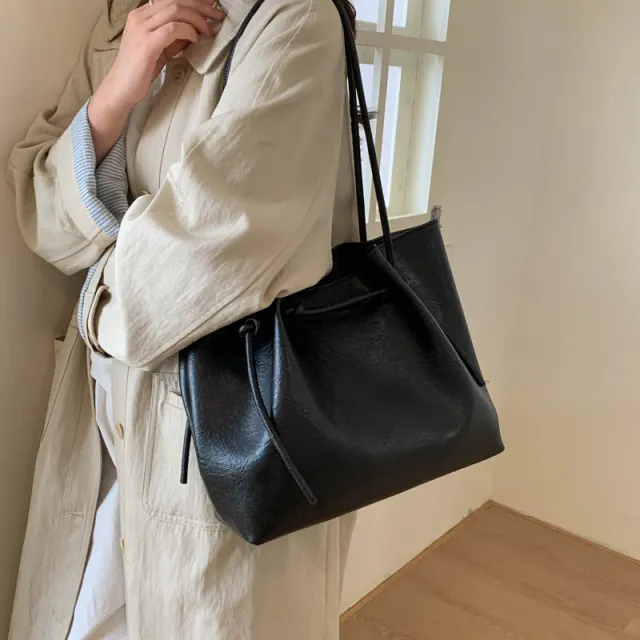 Retro Easy Matching Shoulder Commuter Tote Bag For Work Black - Shop at LoveMi